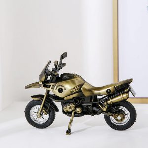 דגם אופנוע מוקטן בצבע כסף או נחושת מוצרים לעיצוב הבית בזול